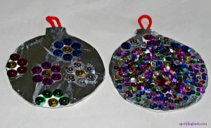 Sparkly Christmas Ornament for Kids to make – sparklingbuds